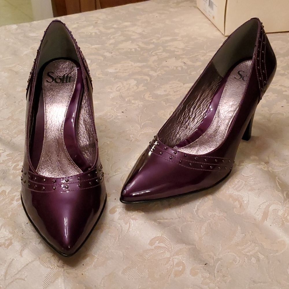 3 inch purple heel with stud detail